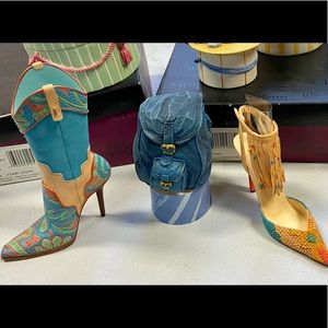 Just the Right Shoe, boot & shoe with handbag